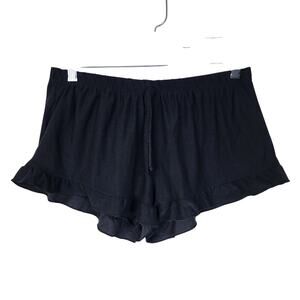 Large Black Fashion Nova Shorts